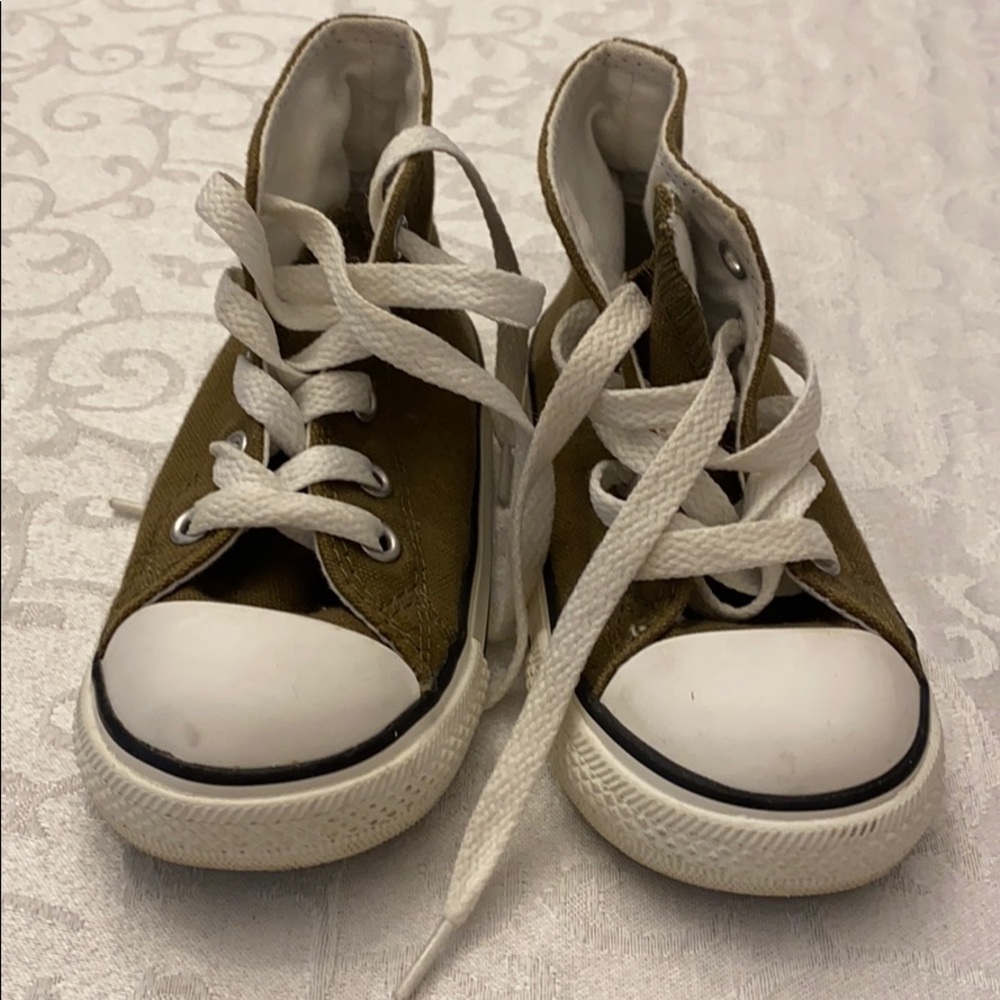 Converse toddler green size 7